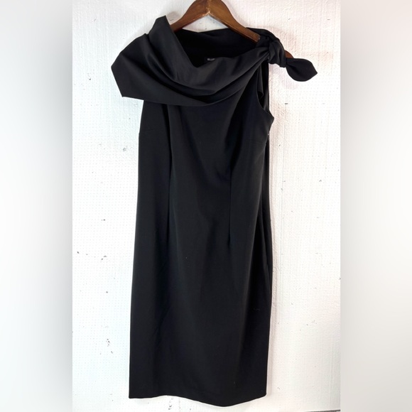 Ellen Tracy Dresses & Skirts - Ellen Tracy 8 Sleeveless Classic Black Dress w Asymmetrical Neckline - Funeral